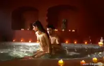 لطيف فتاة مع فقاعة بعقب الكمال مارس الجنس من الخلف.