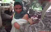 الديك أبي رعشة قبالة ونائب الرئيس على صدره.