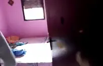 جاذبية عاهرة شقراء في بيتي.