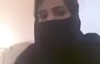 قرنية شقراء في سن المراهقة مارس الجنس من قبل ديك كبيرة فرنك بلجيكي ويحصل الفم الكامل من نائب الرئيس.