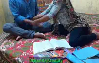 كبيرة الثدي الأم الملاعين الديك الثابت في المطبخ.