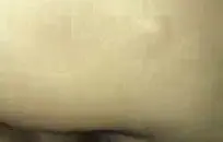 الزوجة الساخنة يعطي اللسان قذرة إلى ديك أسود ضخم.