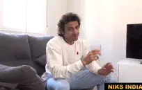 أيدي شاعر المليون مجانا انه cums في حين أنا نائب الرئيس