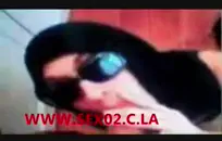 زوجة bbw إعطاء footjob على كام.